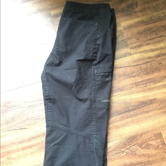 Patagonia Rock Capris - Picture 2 of 3